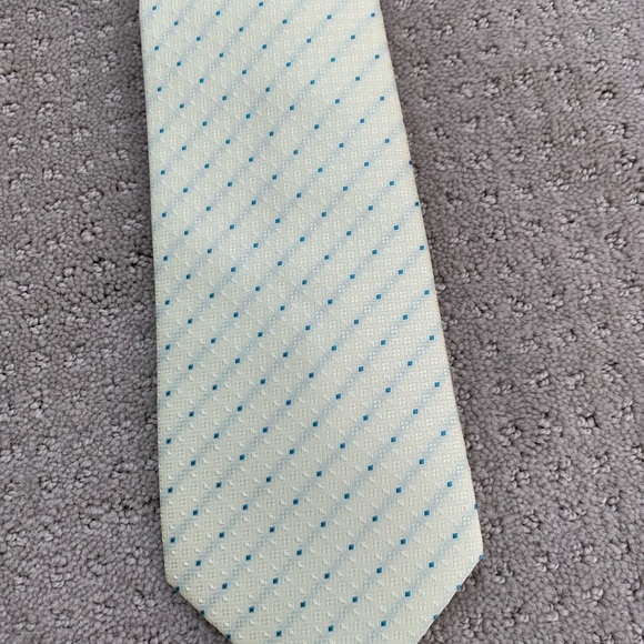 Bundle of 4 ties - Picture 7 of 10